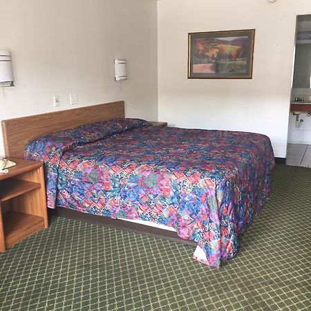 וויט רידג' Best Interstate Inn מראה חיצוני תמונה